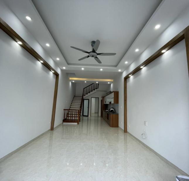 Bán nhà ngõ phố Nguyễn Tuân, ph Thanh Bình, TP HD, 78.6m2, 2.5 tầng, 3 ngủ, chỉ 2.7 tỷ