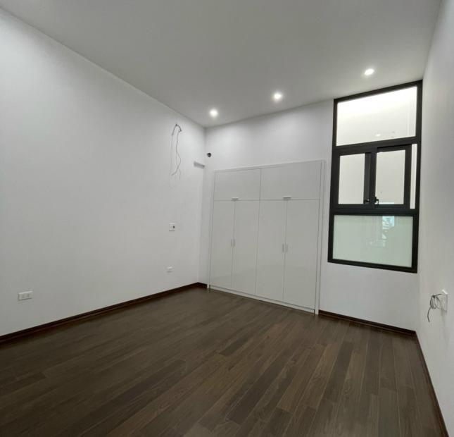 Bán nhà ngõ phố Nguyễn Tuân, ph Thanh Bình, TP HD, 78.6m2, 2.5 tầng, 3 ngủ, chỉ 2.7 tỷ