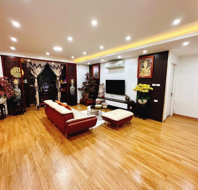 NHỈNH 3 TỶ - CC NGUYỄN ĐỨC CẢNH - DT130M2 - LÔ GÓC - 3 THOÁNG - TẶNG NGUYÊN NỘI THẤT 