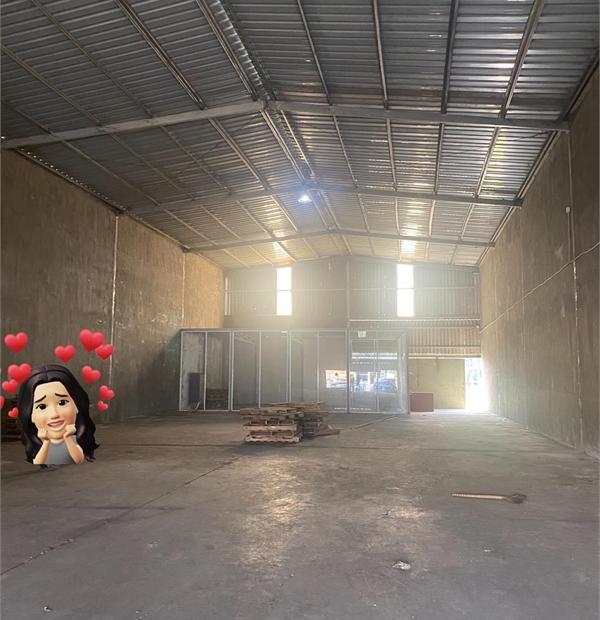 Xã Bắc Sơn, bán nhà xưởng đẹp MT 14m, xưởng cao ráo, phù hợp kinh doanh.