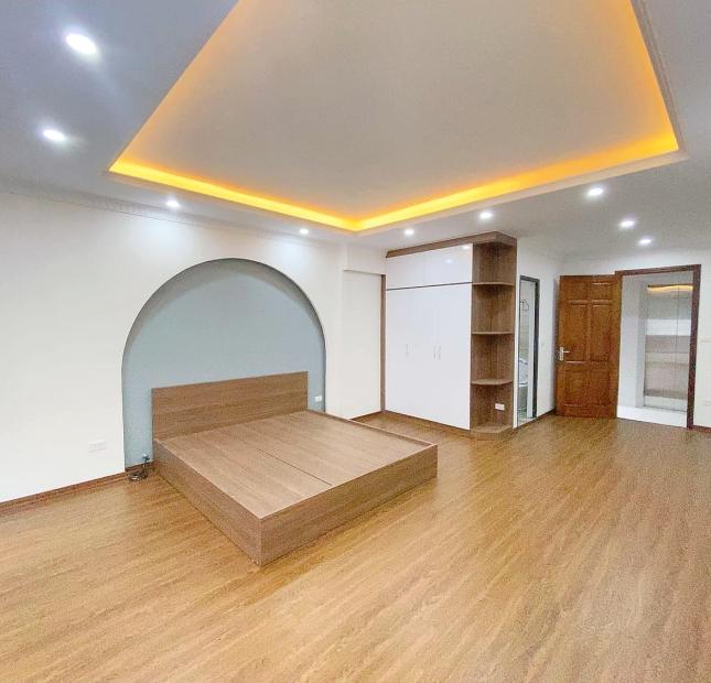 Bán nhà Láng Hạ 55m Phân lô Thang máy Ô tô vào nhà Giá tốt