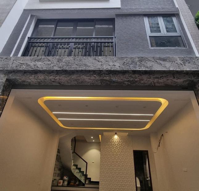 Bán nhà riêng hơn 13 tỷ phố Thái Hà Gara ô tô 50m2, 7T thang máy, MT6m gần phố Hoàng Cầu