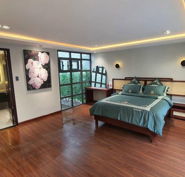 Bán nhà siêu đẹp mặt tiền đường Nguyễn Khuyễn P12, Bình Thạnh