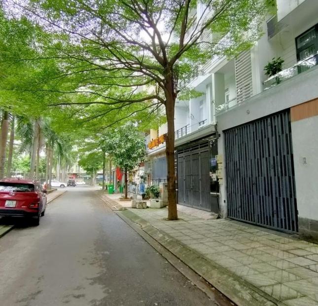 BIỆT THỰ PHỐ - Gò Vấp giáp ranh Bình Thạnh💥3T💥7.5 x 20💥150m2 💥chỉ 15 tỷ 0967229394