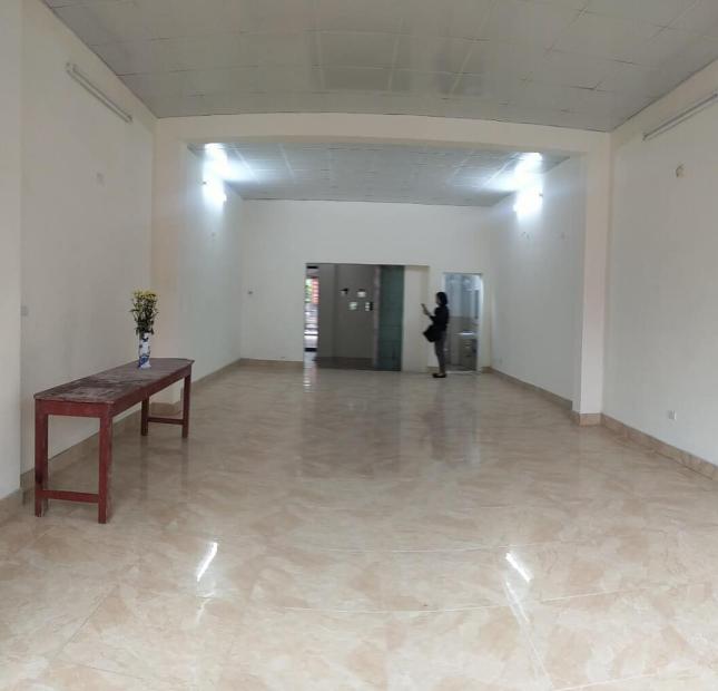 Cho thuê nhà MP Trương Định, 70m2,  Kinh doanh mọi mặt hàng.