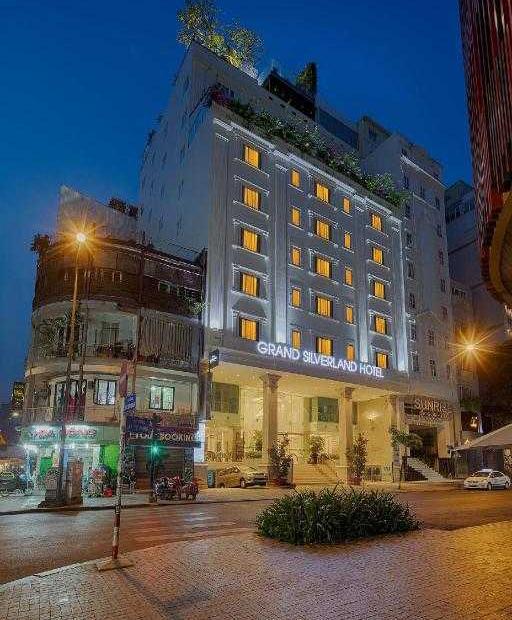 Cần bán gấp khách sạn mặt tiền đường Thái Văn Lung Q. 1. DT: 9x25m, hầm, 11 tầng, giá 380 tỷ TL