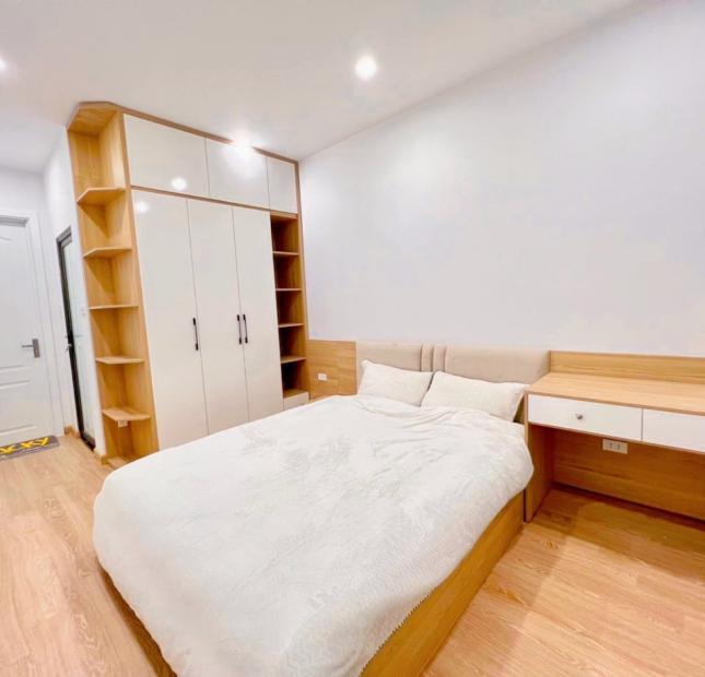 Bán nhà Phan Đình Giót, Ô TÔ, 35m, 5T, MT 4m, giá 4,1 tỷ, Lh: 0984417892  