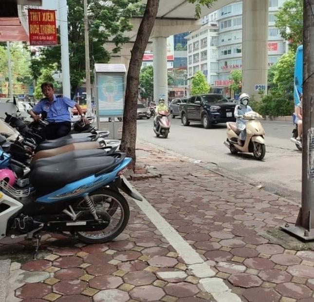 Mặt tiền Cầu Giấy, nhà kinh doanh 50m2x5 tầng, dòng tiền 800tr/năm, bán 25 tỷ
