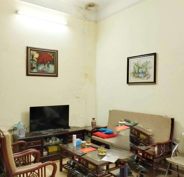 Bán nhà Thái Thịnh 50m Gần Ô tô Mặt tiền khủng Giá siêu tốt