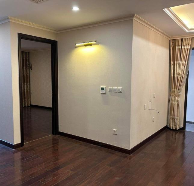 Cho thuê căn hộ cao cấp HC Golden City, Bồ Đề, Long Biên. S: 72m². Nội thất cơ bản. Giá 12tr/th. LH: 0981 716 196.