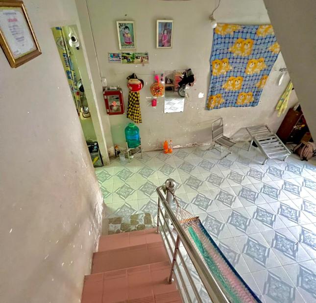 Giá cực rẻ cho đầu tư, nhà lầu, hẻm 5m, đường Hồ Ngọc Lãm, Bình Trị Đông B ,Bình Tân