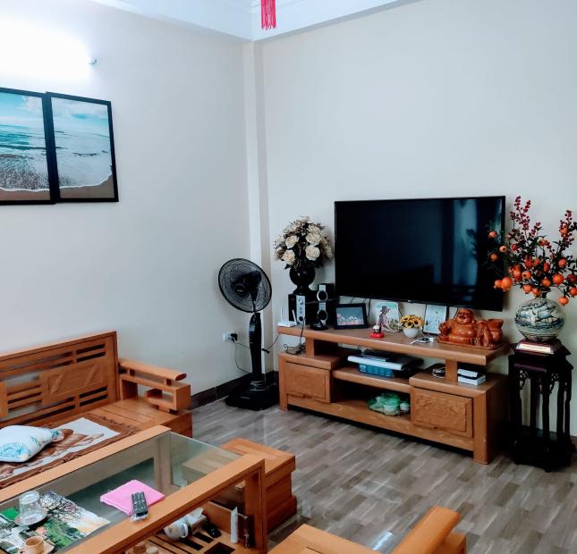 Bán nhà phố Vạn Phúc, Hà Đông, Ô tô vào nhà 40mx4Tx4mt 6.2 tỷ