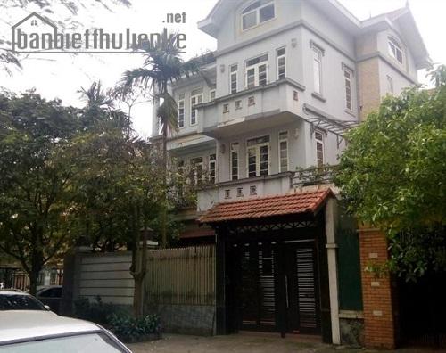 Bán biệt thự Mễ Trì Hạ DT 210m2, mt 12m hướng Tây Nam giá 45tỷ