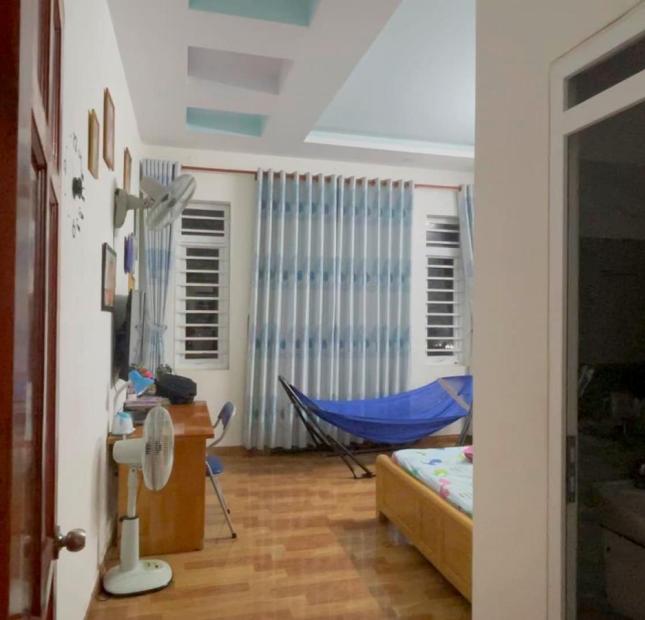 An toàn dòng tiền 32 triệu mỗi tháng, Nhà Quận 3, Giá 9 tỷ