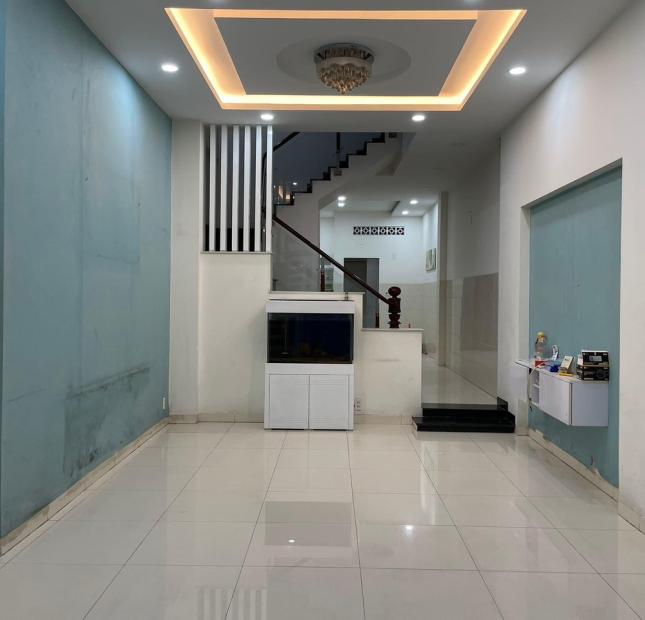 Bán nhà 3 tầng đường lê văn quới, hẻm xe tải, 72m2 chỉ 7.1 tỷ