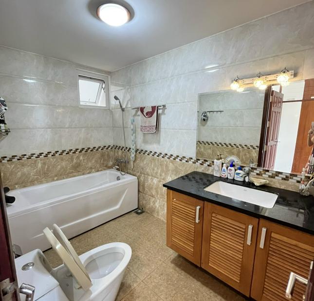 Bán Biệt Thự Q9 cạnh Chung Cư Gia Hòa-mới xây-MT 7m-giá tốt