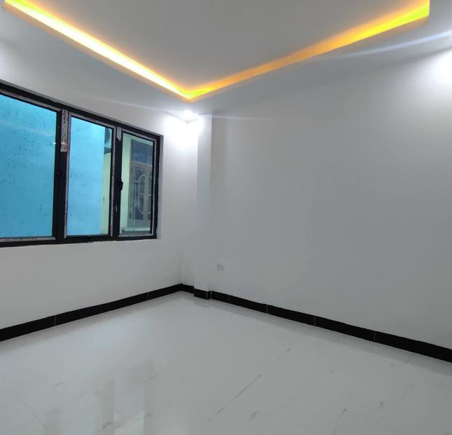 Cho thuê nhà Tam Trinh, 40mx5 tầng , Căn hộ dịch vụ , 0966492387