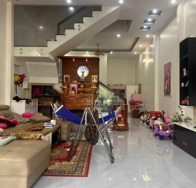 Giá tốt nhất khu vực - Chính chủ 60 năm - HẺM XE HƠI - QUẬN 10