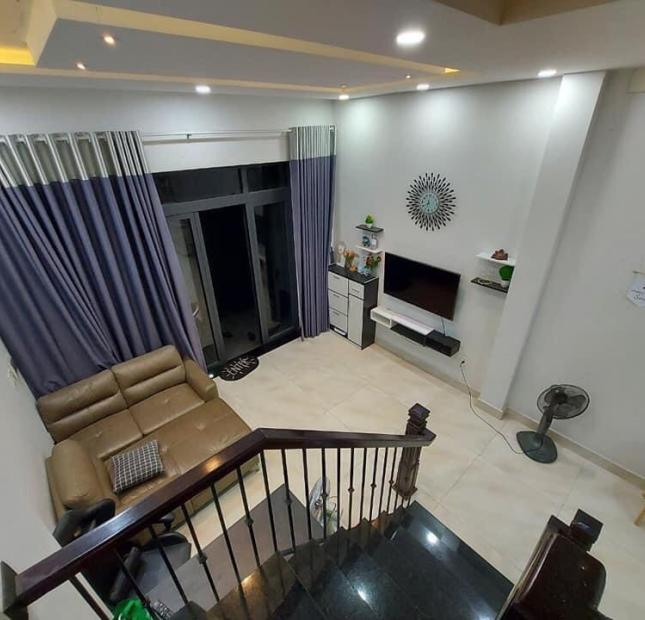 Bán nhà 3 tầng, hẻm xe hơi Đường 26 Linh Đông, giá 6,5 tỷ 
