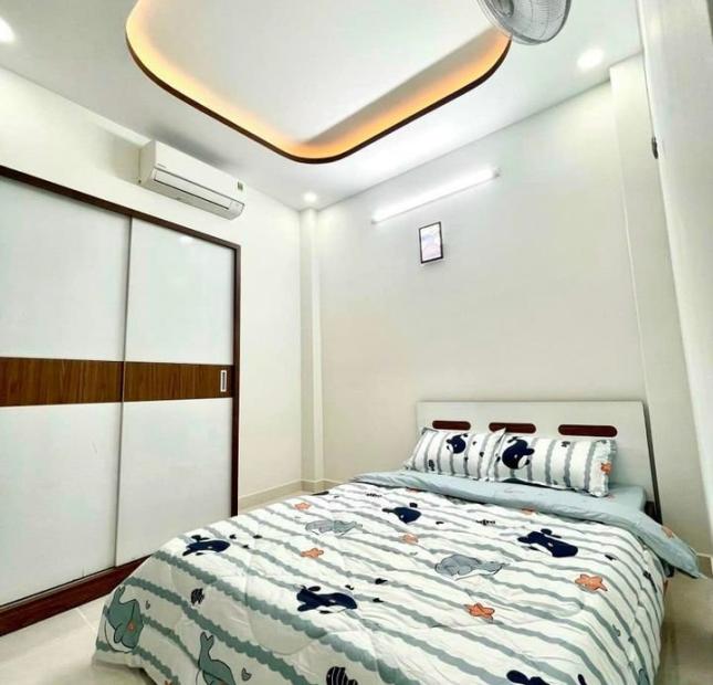 Có nhà 4 tầng ngay trung tâm Quận 10, chỉ với hơn 3 tỷ