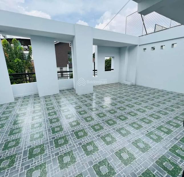 Siêu đẳng cấp! Bán nhà mặt tiền Kinh Doanh Đường Hoa Phượng, 128m2 (8mx16m), 5 tầng, chỉ 55 tỷ