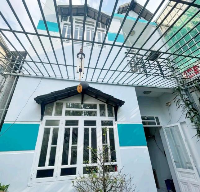 CẤP BÁCH bán nhà  P. Linh Tây 63m2  công nhận 5x12m