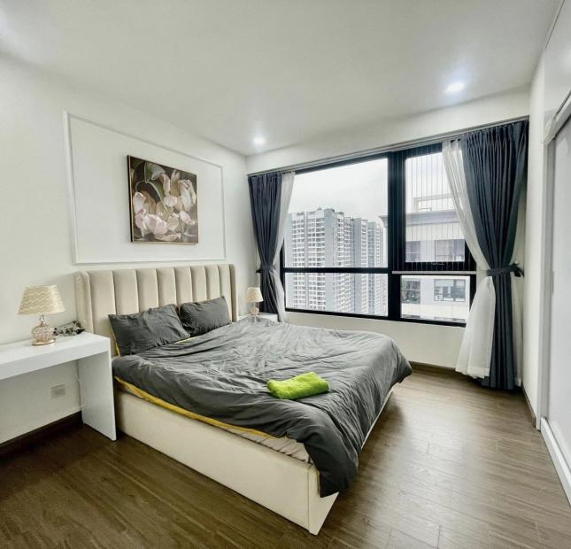Bán căn hộ chung cư Times City 100m2, 3 Phòng ngủ, căn góc, tặng nội thất cao cấp, giá rẻ