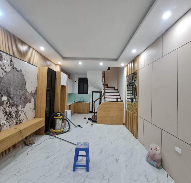 CHÍNH CHỦ CẦN BÁN NHÀ PHỐ TÔN ĐỨC THẮNG QUẬN ĐỐNG ĐA 37m2x5 T 5.3 TỶ Ô TÔ KD
