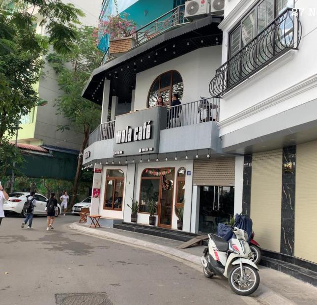 Bán nhà phố Hoàng Quốc Việt 50m2x4T, gần phố-kinh doanh-nhà đẹp ở ngay,giá 6,48 tỷ