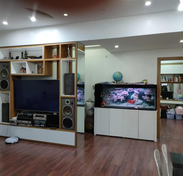 Bán chung cư bán đảo linh đàm diện tích 99m2 giá 3,3 tỷ.
