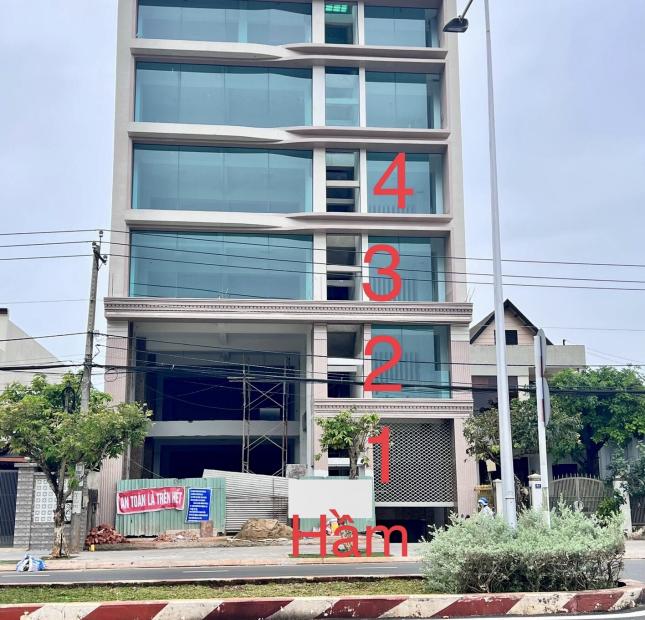 cho thuê tòa Office Building Kết Cấu Trống Suốt, Có 2 Thang Máy, 2 Thang Bộ, Hệ Thống PCCC.