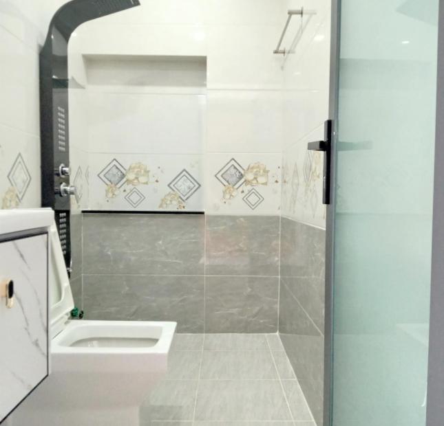 Bán nhà hẻm 8m, đường Lê Văn Quới, Q. Bình Tân. DT: 4 x 14m, trệt + Lửng + 3 Lầu
