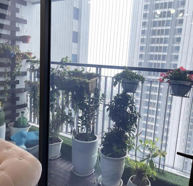 Bán căn hộ Goldmark City Hồ Tùng Mậu, 129m2 tặng full nội thất cao cấp 5,2 tỷ