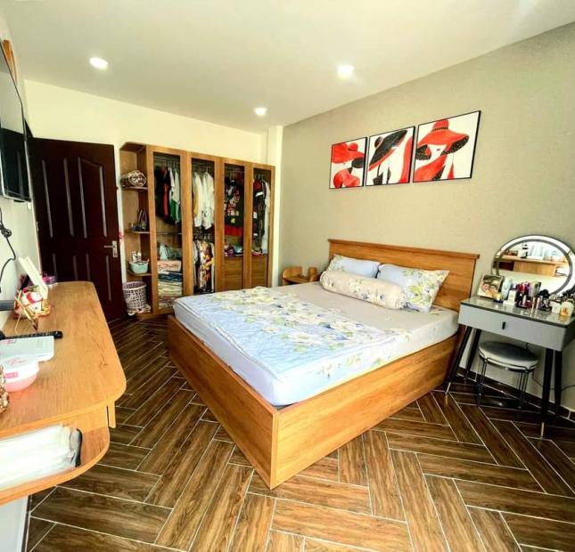 Bán Nhà Mới 3 Phòng Ngủ Kế Bên EMART 2, 39m2 nhỉnh 3 tỷ