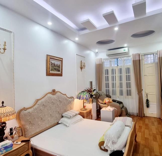 Bán Gấp Nhà Phố (VÍP) Linh Lang-Ba Đình- 2 Thoáng- Ô Tô Tránh DT 62m2