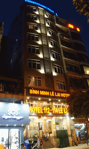 Bán nhà Mặt Tiền 7A Thành Thái vỉa hè rất rộng đậu xe hơi,4 tầng lầu,P14,Q10
