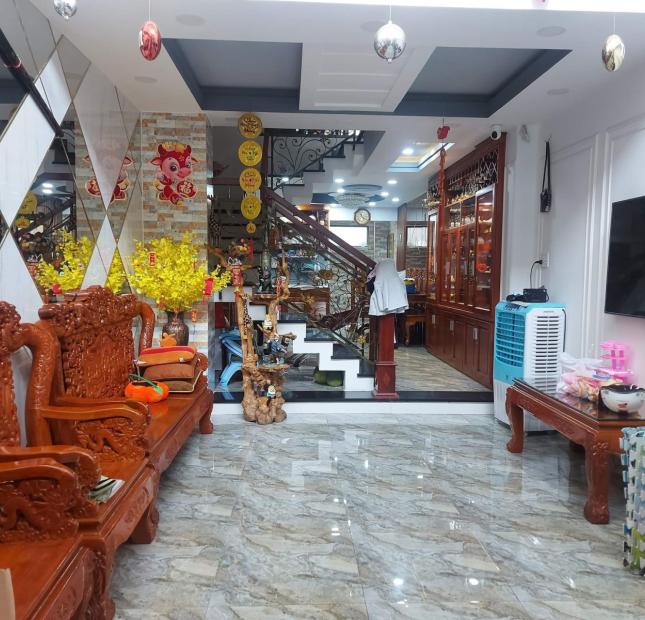 MẶT TIỀN NGUYỄN CÔNG  HOAN – 60M2 – 5 TẦNG – 12 TỶ