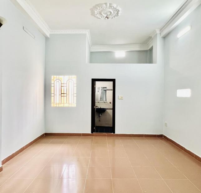 Bán nhà đường số 11,P11,Gò Vấp. 77m2 4 tầng chỉ 7.8 tỷ