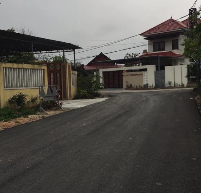 Căn góc 2 mặt tiền đường nhựa Nguyễn Quốc Trinh Lộc Ninh sân bay đồng hới giá đầu tư chỉ 1,x tỷ. 