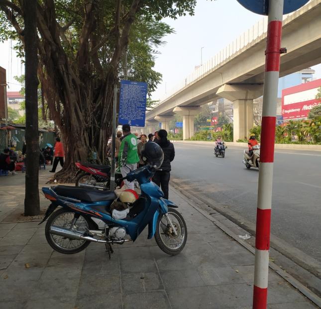 Cho thuê cửa hàng mặt đường Quang Trung, Hà Đông, cạnh bến xe bus