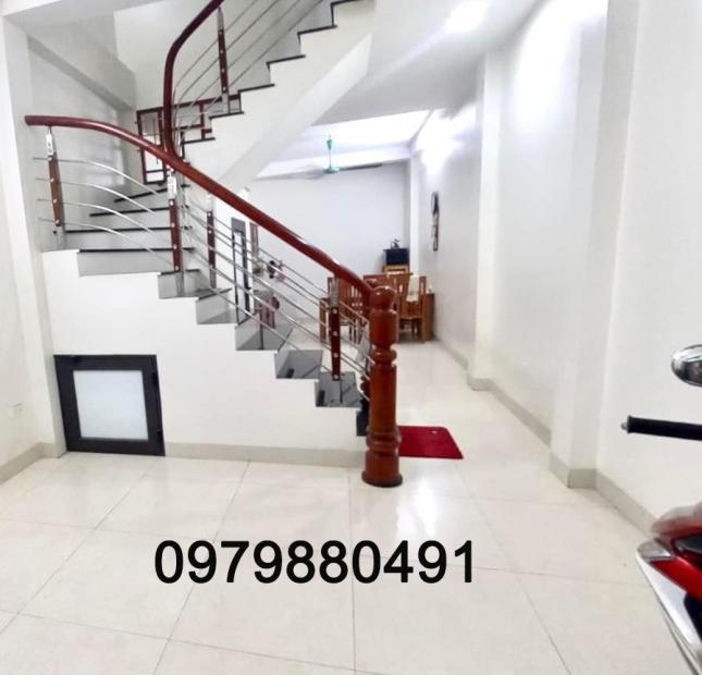 Bán nhà Xuân Đỉnh: mặt ngõ thông 2 đường oto chạy, oto đỗ ngày đêm. 40m2x4T giá 4.9 tỷ