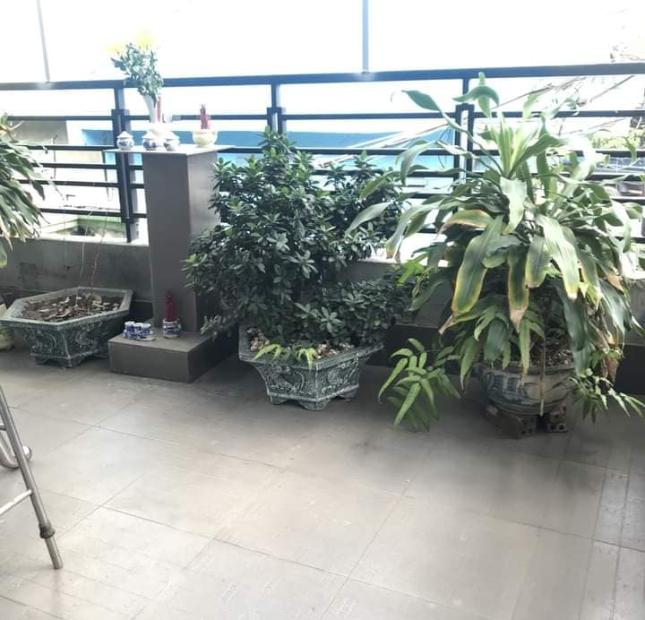 Nhà ở ngay_2PN_Cách Mạng Tháng Tám_Q10_Giá 5 tỷ