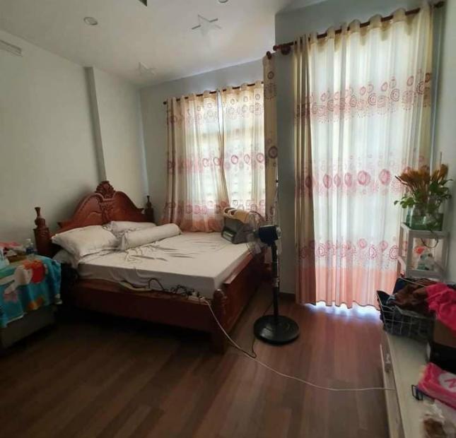 Nhà ở ngay_2PN_Cách Mạng Tháng Tám_Q10_Giá 5 tỷ