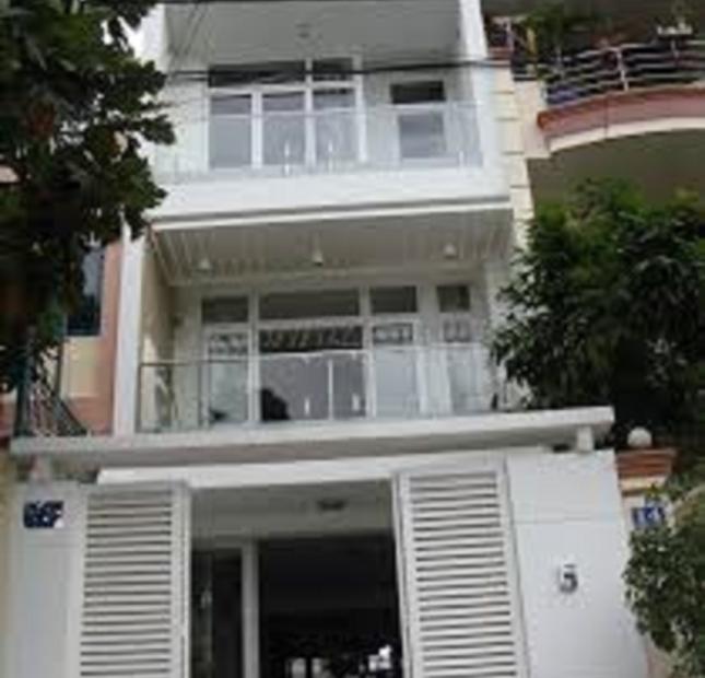 Bán nhà quận 10 mặt tiền ngô quyền DT:5.2x12 KC:2 lầu giá:16.5 TL
