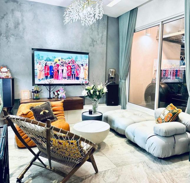 Bán nhà khu TĐC Việt Hưng. P/lô, vỉa hè, hàng xóm Vin, 80m2 MT 5m, cho thuê 30tr/th