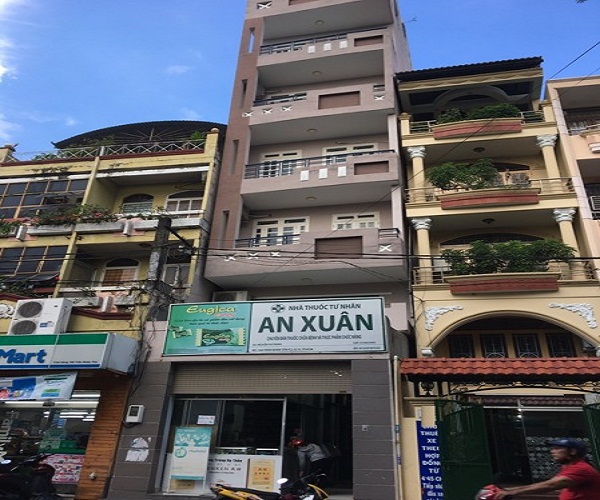 Gia đình cần bán nhà trệt 2 lầu ST đường Phan Văn Trị, - Diện tích: 5.5x12m Q.5