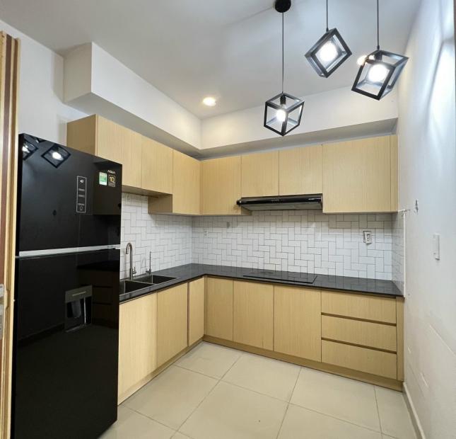 Cho thuê căn hộ Oriental Plaza Tân Phú, 78m2 2PN-2WC nhà có NTCB, Giá cực rẻ LH: 0372972566 