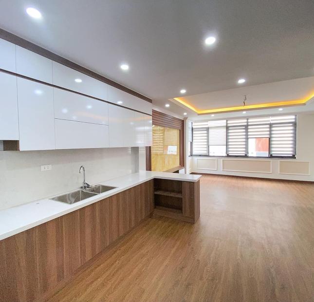 Bán nhà Nguyễn Đình Chiểu 70m Ô tô vào nhà 2 thoáng Kinh doanh Giá ngất