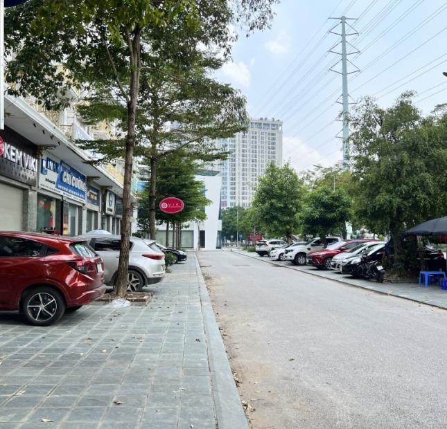 Bán Shophouse Vạn Phúc 110m2x6 Tầng - Thang Máy, Khu Vực Kinh doanh Đỉnh, Mt: 9.6m, Đường to, Vỉa