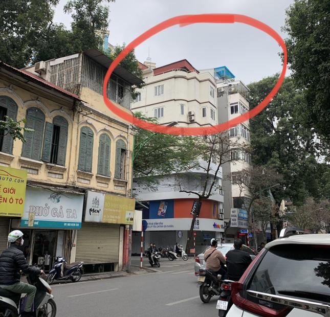 Chính chủ Cho Thuê vị trí đặt biển quảng cáo đẹp ngoài trời ở ngã ba Gần vincom Bà Triệu